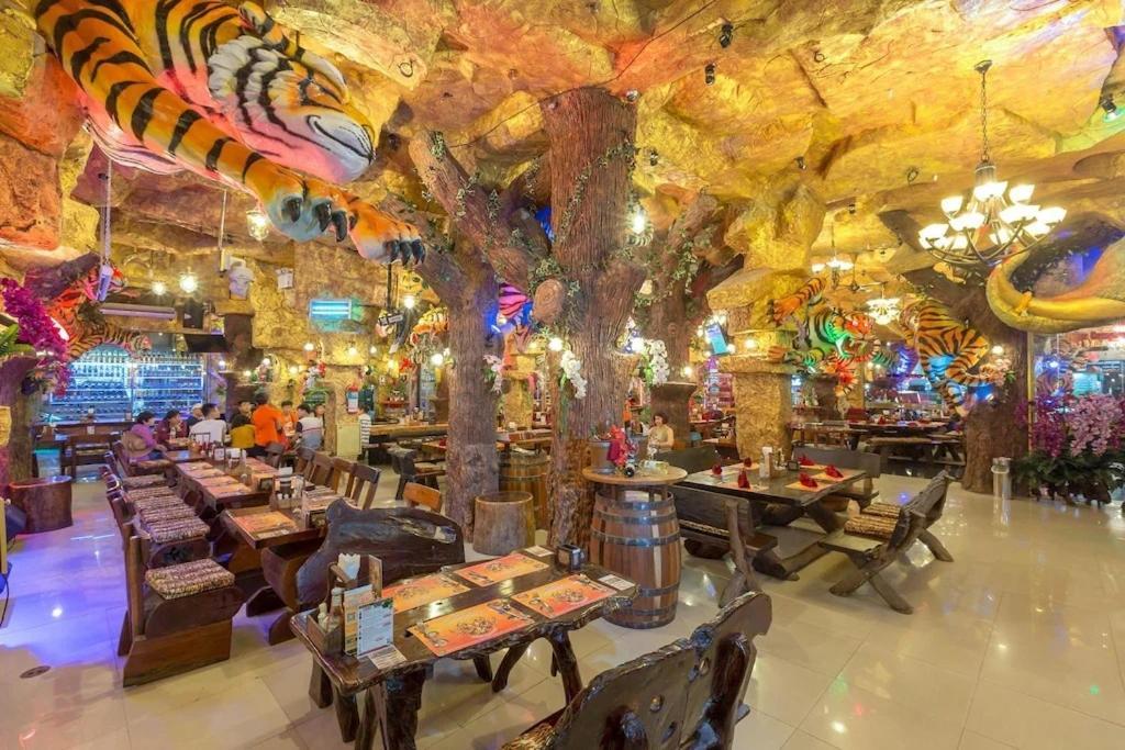 Tiger Complex By Eyg Hotel Patong Ngoại thất bức ảnh