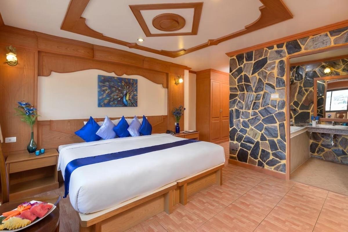Tiger Complex By Eyg Hotel Patong Ngoại thất bức ảnh